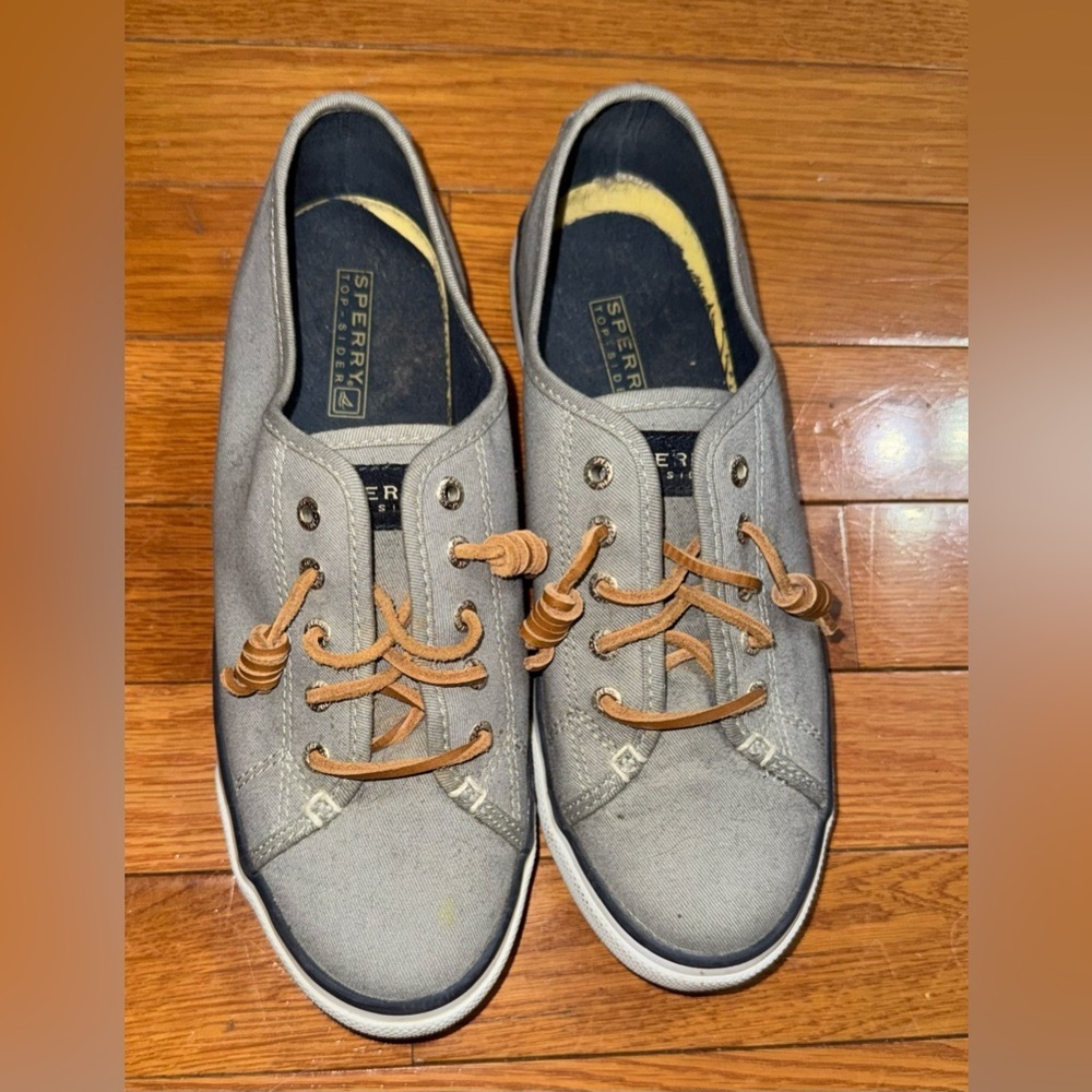 Sperry woman Casual Canvas Sneakers in Gray with Tan Laces